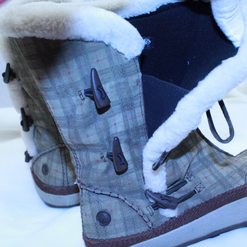 Merrell SZ 7.5 High Sage SPIRIT TIBET Thinsulate Polartec Shearling Boots J20048 - Picture 7 of 16